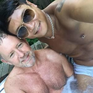 Meet your Posher, Charles